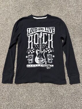 Arizona Jean Company Black Loud and Live Rock Graphic Long-Sleeve Tee